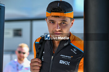 2024-05-18 - Lando Norris McLaren Racing Ltd McLaren Formula 1 Team portrait enters the paddock of Autodromo Internazionale Enzo e Dino Ferrari - FORMULA 1 MSC CRUISES GRAN PREMIO DELL'EMILIA-ROMAGNA 2024 - PADDOCK AND DRIVERS - FORMULA 1 - MOTORS