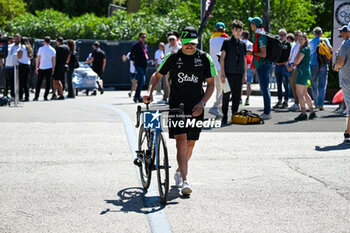 2024-05-18 - Valtteri Bottas Sauber Motorsport AG Stake F1 Team Kick Sauber portrait enters the paddock of Autodromo Internazionale Enzo e Dino Ferrari - FORMULA 1 MSC CRUISES GRAN PREMIO DELL'EMILIA-ROMAGNA 2024 - PADDOCK AND DRIVERS - FORMULA 1 - MOTORS