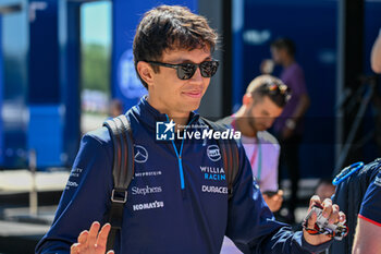 2024-05-18 - Alexander Albon Williams Grand Prix Engineering Limited Williams Racing portrait enters the paddock of Autodromo Internazionale Enzo e Dino Ferrari - FORMULA 1 MSC CRUISES GRAN PREMIO DELL'EMILIA-ROMAGNA 2024 - PADDOCK AND DRIVERS - FORMULA 1 - MOTORS