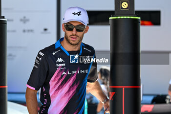 2024-05-18 - Pierre Gasly Alpine Racing Limited BWT Alpine Fl Team portrait enters the paddock of Autodromo Internazionale Enzo e Dino Ferrari - FORMULA 1 MSC CRUISES GRAN PREMIO DELL'EMILIA-ROMAGNA 2024 - PADDOCK AND DRIVERS - FORMULA 1 - MOTORS