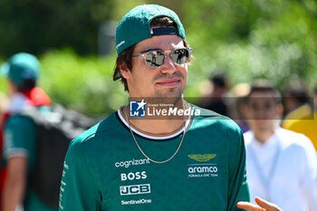 2024-05-18 - Fernando Alonso Diaz AMR GP Limited Aston Martin Aramco Formula One Team portrait enters the paddock of Autodromo Internazionale Enzo e Dino Ferrari - FORMULA 1 MSC CRUISES GRAN PREMIO DELL'EMILIA-ROMAGNA 2024 - PADDOCK AND DRIVERS - FORMULA 1 - MOTORS