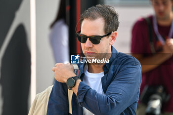 2024-05-18 - Sebastian Vettel portrait enters the paddock of Autodromo Internazionale Enzo e Dino Ferrari - FORMULA 1 MSC CRUISES GRAN PREMIO DELL'EMILIA-ROMAGNA 2024 - PADDOCK AND DRIVERS - FORMULA 1 - MOTORS