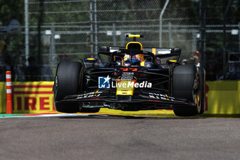 2024-05-18 - 11 PEREZ Sergio (mex), Red Bull Racing RB20, action during the Formula 1 MSC Cruises Gran Premio del Made in Italy e Dell’Emilia-Romagne 2024, 7th round of the 2024 Formula One World Championship from May 17 to 19, 2024 on the Autodromo Enzo e Dino Ferrari, in Imola, Italy - F1 - EMILIA-ROMAGNA GRAND PRIX 2024 - FORMULA 1 - MOTORS