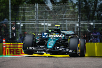 2024-05-18 - 14 ALONSO Fernando (spa), Aston Martin F1 Team AMR24, action14 ALONSO Fernando (spa), Aston Martin F1 Team AMR24, action during the Formula 1 MSC Cruises Gran Premio del Made in Italy e Dell’Emilia-Romagne 2024, 7th round of the 2024 Formula One World Championship from May 17 to 19, 2024 on the Autodromo Enzo e Dino Ferrari, in Imola, Italy - F1 - EMILIA-ROMAGNA GRAND PRIX 2024 - FORMULA 1 - MOTORS