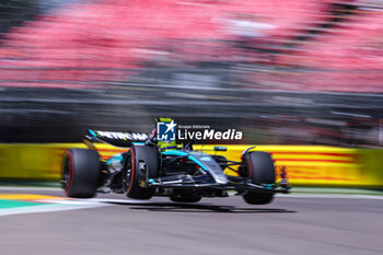 2024-05-18 - 44 HAMILTON Lewis (gbr), Mercedes AMG F1 Team W15, action during the Formula 1 MSC Cruises Gran Premio del Made in Italy e Dell’Emilia-Romagne 2024, 7th round of the 2024 Formula One World Championship from May 17 to 19, 2024 on the Autodromo Enzo e Dino Ferrari, in Imola, Italy - F1 - EMILIA-ROMAGNA GRAND PRIX 2024 - FORMULA 1 - MOTORS