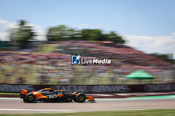 2024-05-18 - 04 NORRIS Lando (gbr), McLaren F1 Team MCL38, action during the Formula 1 MSC Cruises Gran Premio del Made in Italy e Dell’Emilia-Romagne 2024, 7th round of the 2024 Formula One World Championship from May 17 to 19, 2024 on the Autodromo Enzo e Dino Ferrari, in Imola, Italy - F1 - EMILIA-ROMAGNA GRAND PRIX 2024 - FORMULA 1 - MOTORS