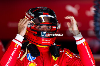 2024-05-18 - SAINZ Carlos (spa), Scuderia Ferrari SF-24, portrait during the Formula 1 MSC Cruises Gran Premio del Made in Italy e Dell’Emilia-Romagne 2024, 7th round of the 2024 Formula One World Championship from May 17 to 19, 2024 on the Autodromo Enzo e Dino Ferrari, in Imola, Italy - F1 - EMILIA-ROMAGNA GRAND PRIX 2024 - FORMULA 1 - MOTORS