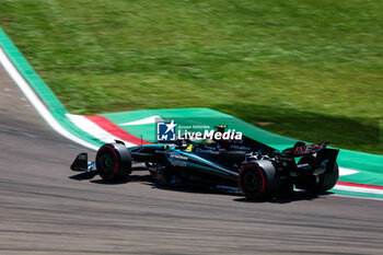 2024-05-18 - 44 HAMILTON Lewis (gbr), Mercedes AMG F1 Team W15, action during the Formula 1 MSC Cruises Gran Premio del Made in Italy e Dell’Emilia-Romagne 2024, 7th round of the 2024 Formula One World Championship from May 17 to 19, 2024 on the Autodromo Enzo e Dino Ferrari, in Imola, Italy - F1 - EMILIA-ROMAGNA GRAND PRIX 2024 - FORMULA 1 - MOTORS