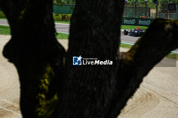 2024-05-18 - 01 VERSTAPPEN Max (nld), Red Bull Racing RB20, action during the Formula 1 MSC Cruises Gran Premio del Made in Italy e Dell’Emilia-Romagne 2024, 7th round of the 2024 Formula One World Championship from May 17 to 19, 2024 on the Autodromo Enzo e Dino Ferrari, in Imola, Italy - F1 - EMILIA-ROMAGNA GRAND PRIX 2024 - FORMULA 1 - MOTORS