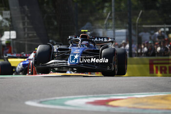 2024-05-18 - 02 SARGEANT Logan (usa), Williams Racing FW46, action during the Formula 1 MSC Cruises Gran Premio del Made in Italy e Dell’Emilia-Romagne 2024, 7th round of the 2024 Formula One World Championship from May 17 to 19, 2024 on the Autodromo Enzo e Dino Ferrari, in Imola, Italy - F1 - EMILIA-ROMAGNA GRAND PRIX 2024 - FORMULA 1 - MOTORS