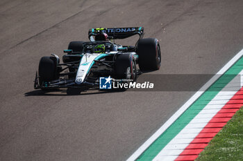 2024-05-18 - 44 HAMILTON Lewis (gbr), Mercedes AMG F1 Team W15, action during the Formula 1 MSC Cruises Gran Premio del Made in Italy e Dell’Emilia-Romagne 2024, 7th round of the 2024 Formula One World Championship from May 17 to 19, 2024 on the Autodromo Enzo e Dino Ferrari, in Imola, Italy - F1 - EMILIA-ROMAGNA GRAND PRIX 2024 - FORMULA 1 - MOTORS