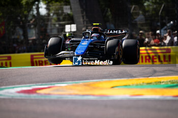 2024-05-18 - 02 SARGEANT Logan (usa), Williams Racing FW46, action during the Formula 1 MSC Cruises Gran Premio del Made in Italy e Dell’Emilia-Romagne 2024, 7th round of the 2024 Formula One World Championship from May 17 to 19, 2024 on the Autodromo Enzo e Dino Ferrari, in Imola, Italy - F1 - EMILIA-ROMAGNA GRAND PRIX 2024 - FORMULA 1 - MOTORS