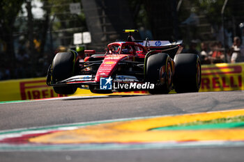 2024-05-18 - 55 SAINZ Carlos (spa), Scuderia Ferrari SF-24, action during the Formula 1 MSC Cruises Gran Premio del Made in Italy e Dell’Emilia-Romagne 2024, 7th round of the 2024 Formula One World Championship from May 17 to 19, 2024 on the Autodromo Enzo e Dino Ferrari, in Imola, Italy - F1 - EMILIA-ROMAGNA GRAND PRIX 2024 - FORMULA 1 - MOTORS