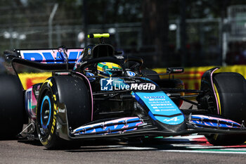 2024-05-18 - 10 GASLY Pierre (fra), Alpine F1 Team A524, action during the Formula 1 MSC Cruises Gran Premio del Made in Italy e Dell’Emilia-Romagne 2024, 7th round of the 2024 Formula One World Championship from May 17 to 19, 2024 on the Autodromo Enzo e Dino Ferrari, in Imola, Italy - F1 - EMILIA-ROMAGNA GRAND PRIX 2024 - FORMULA 1 - MOTORS