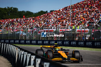 2024-05-18 - 04 NORRIS Lando (gbr), McLaren F1 Team MCL38, action during the Formula 1 MSC Cruises Gran Premio del Made in Italy e Dell’Emilia-Romagne 2024, 7th round of the 2024 Formula One World Championship from May 17 to 19, 2024 on the Autodromo Enzo e Dino Ferrari, in Imola, Italy - F1 - EMILIA-ROMAGNA GRAND PRIX 2024 - FORMULA 1 - MOTORS