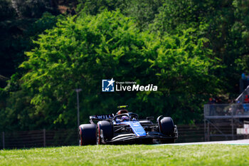 2024-05-18 - 02 SARGEANT Logan (usa), Williams Racing FW46, action during the Formula 1 MSC Cruises Gran Premio del Made in Italy e Dell’Emilia-Romagne 2024, 7th round of the 2024 Formula One World Championship from May 17 to 19, 2024 on the Autodromo Enzo e Dino Ferrari, in Imola, Italy - F1 - EMILIA-ROMAGNA GRAND PRIX 2024 - FORMULA 1 - MOTORS