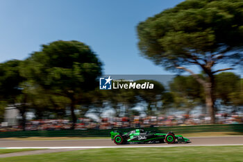 2024-05-18 - 77 BOTTAS Valtteri (fin), Stake F1 Team Kick Sauber C44, action during the Formula 1 MSC Cruises Gran Premio del Made in Italy e Dell’Emilia-Romagne 2024, 7th round of the 2024 Formula One World Championship from May 17 to 19, 2024 on the Autodromo Enzo e Dino Ferrari, in Imola, Italy - F1 - EMILIA-ROMAGNA GRAND PRIX 2024 - FORMULA 1 - MOTORS