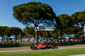 2024-05-18 - 55 SAINZ Carlos (spa), Scuderia Ferrari SF-24, action during the Formula 1 MSC Cruises Gran Premio del Made in Italy e Dell’Emilia-Romagne 2024, 7th round of the 2024 Formula One World Championship from May 17 to 19, 2024 on the Autodromo Enzo e Dino Ferrari, in Imola, Italy - F1 - EMILIA-ROMAGNA GRAND PRIX 2024 - FORMULA 1 - MOTORS