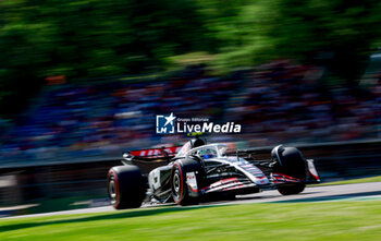 2024-05-18 - 27 HULKENBERG Nico (ger), Haas F1 Team VF-24 Ferrari, action during the Formula 1 MSC Cruises Gran Premio del Made in Italy e Dell’Emilia-Romagne 2024, 7th round of the 2024 Formula One World Championship from May 17 to 19, 2024 on the Autodromo Enzo e Dino Ferrari, in Imola, Italy - F1 - EMILIA-ROMAGNA GRAND PRIX 2024 - FORMULA 1 - MOTORS