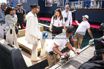 2024-05-25 - HAMILTON Lewis (gbr), Mercedes AMG F1 Team W15, portrait during the Formula 1 Grand Prix de Monaco 2024, 8th round of the 2024 Formula One World Championship from May 23 to 26, 2024 on the Circuit de Monaco, in Monaco - F1 - MONACO GRAND PRIX 2024 - FORMULA 1 - MOTORS