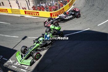 2024-05-25 - 77 BOTTAS Valtteri (fin), Stake F1 Team Kick Sauber C44,, crash, accident and 20 MAGNUSSEN Kevin (den), Haas F1 Team VF-24 Ferrari, action during the Formula 1 Grand Prix de Monaco 2024, 8th round of the 2024 Formula One World Championship from May 23 to 26, 2024 on the Circuit de Monaco, in Monaco - F1 - MONACO GRAND PRIX 2024 - FORMULA 1 - MOTORS