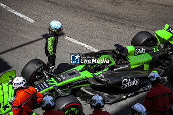 2024-05-25 - 77 BOTTAS Valtteri (fin), Stake F1 Team Kick Sauber C44, crash, accident, during the Formula 1 Grand Prix de Monaco 2024, 8th round of the 2024 Formula One World Championship from May 23 to 26, 2024 on the Circuit de Monaco, in Monaco - F1 - MONACO GRAND PRIX 2024 - FORMULA 1 - MOTORS