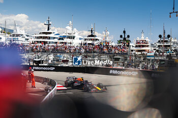 2024-05-25 - 01 VERSTAPPEN Max (nld), Red Bull Racing RB20, action during the Formula 1 Grand Prix de Monaco 2024, 8th round of the 2024 Formula One World Championship from May 23 to 26, 2024 on the Circuit de Monaco, in Monaco - F1 - MONACO GRAND PRIX 2024 - FORMULA 1 - MOTORS