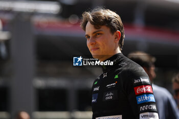 2024-05-25 - PIASTRI Oscar (aus), McLaren F1 Team MCL38, portrait during the Formula 1 Grand Prix de Monaco 2024, 8th round of the 2024 Formula One World Championship from May 23 to 26, 2024 on the Circuit de Monaco, in Monaco - F1 - MONACO GRAND PRIX 2024 - FORMULA 1 - MOTORS