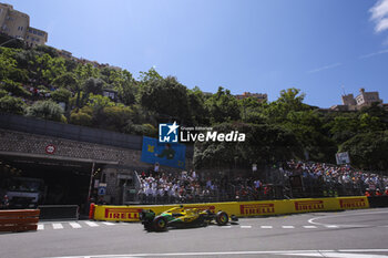 2024-05-25 - 81 PIASTRI Oscar (aus), McLaren F1 Team MCL38, action during the Formula 1 Grand Prix de Monaco 2024, 8th round of the 2024 Formula One World Championship from May 23 to 26, 2024 on the Circuit de Monaco, in Monaco - F1 - MONACO GRAND PRIX 2024 - FORMULA 1 - MOTORS