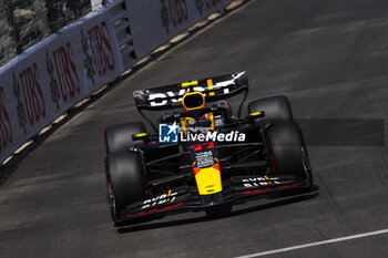 2024-05-25 - 11 PEREZ Sergio (mex), Red Bull Racing RB20, action during the Formula 1 Grand Prix de Monaco 2024, 8th round of the 2024 Formula One World Championship from May 23 to 26, 2024 on the Circuit de Monaco, in Monaco - F1 - MONACO GRAND PRIX 2024 - FORMULA 1 - MOTORS