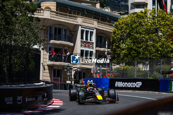 2024-05-25 - 11 PEREZ Sergio (mex), Red Bull Racing RB20, action during the Formula 1 Grand Prix de Monaco 2024, 8th round of the 2024 Formula One World Championship from May 23 to 26, 2024 on the Circuit de Monaco, in Monaco - F1 - MONACO GRAND PRIX 2024 - FORMULA 1 - MOTORS