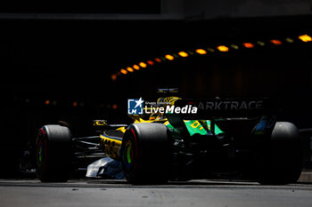 2024-05-25 - 81 PIASTRI Oscar (aus), McLaren F1 Team MCL38, action during the Formula 1 Grand Prix de Monaco 2024, 8th round of the 2024 Formula One World Championship from May 23 to 26, 2024 on the Circuit de Monaco, in Monaco - F1 - MONACO GRAND PRIX 2024 - FORMULA 1 - MOTORS