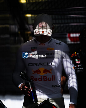 2024-05-25 - VERSTAPPEN Max (ned), Red Bull Racing RB20, portrait during the Formula 1 Grand Prix de Monaco 2024, 8th round of the 2024 Formula One World Championship from May 23 to 26, 2024 on the Circuit de Monaco, in Monaco - F1 - MONACO GRAND PRIX 2024 - FORMULA 1 - MOTORS