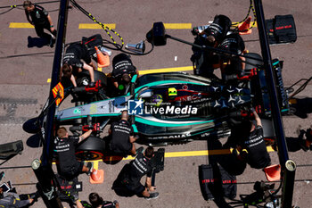 2024-05-25 - HAMILTON Lewis (gbr), Mercedes AMG F1 Team W15, pitlane, during the Formula 1 Grand Prix de Monaco 2024, 8th round of the 2024 Formula One World Championship from May 23 to 26, 2024 on the Circuit de Monaco, in Monaco - F1 - MONACO GRAND PRIX 2024 - FORMULA 1 - MOTORS