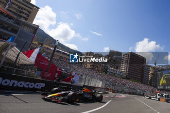 2024-05-25 - 01 VERSTAPPEN Max (nld), Red Bull Racing RB20, action during the Formula 1 Grand Prix de Monaco 2024, 8th round of the 2024 Formula One World Championship from May 23 to 26, 2024 on the Circuit de Monaco, in Monaco - F1 - MONACO GRAND PRIX 2024 - FORMULA 1 - MOTORS