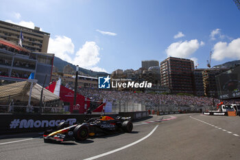 2024-05-25 - 01 VERSTAPPEN Max (nld), Red Bull Racing RB20, action during the Formula 1 Grand Prix de Monaco 2024, 8th round of the 2024 Formula One World Championship from May 23 to 26, 2024 on the Circuit de Monaco, in Monaco - F1 - MONACO GRAND PRIX 2024 - FORMULA 1 - MOTORS