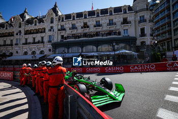 2024-05-25 - 24 ZHOU Guanyu (chi), Stake F1 Team Kick Sauber C44, action during the Formula 1 Grand Prix de Monaco 2024, 8th round of the 2024 Formula One World Championship from May 23 to 26, 2024 on the Circuit de Monaco, in Monaco - F1 - MONACO GRAND PRIX 2024 - FORMULA 1 - MOTORS