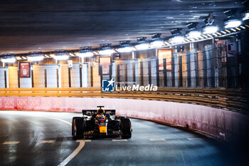 2024-05-25 - 01 VERSTAPPEN Max (nld), Red Bull Racing RB20, action during the Formula 1 Grand Prix de Monaco 2024, 8th round of the 2024 Formula One World Championship from May 23 to 26, 2024 on the Circuit de Monaco, in Monaco - F1 - MONACO GRAND PRIX 2024 - FORMULA 1 - MOTORS