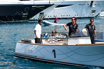 2024-05-26 - HAMILTON Lewis (gbr), Mercedes AMG F1 Team W15, arriving by boat during the Formula 1 Grand Prix de Monaco 2024, 8th round of the 2024 Formula One World Championship from May 23 to 26, 2024 on the Circuit de Monaco, in Monaco - F1 - MONACO GRAND PRIX 2024 - FORMULA 1 - MOTORS