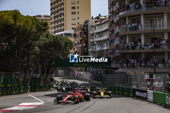 2024-05-26 - LECLERC Charles (mco), Scuderia Ferrari SF-24, 81 PIASTRI Oscar (aus), McLaren F1 Team MCL38, action, start of the race, depart, during the Formula 1 Grand Prix de Monaco 2024, 8th round of the 2024 Formula One World Championship from May 23 to 26, 2024 on the Circuit de Monaco, in Monaco - F1 - MONACO GRAND PRIX 2024 - FORMULA 1 - MOTORS