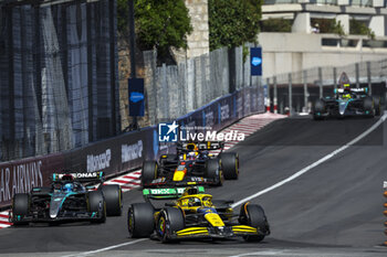 2024-05-26 - 04 NORRIS Lando (gbr), McLaren F1 Team MCL38 and 63 RUSSELL George (gbr), Mercedes AMG F1 Team W15, action during the Formula 1 Grand Prix de Monaco 2024, 8th round of the 2024 Formula One World Championship from May 23 to 26, 2024 on the Circuit de Monaco, in Monaco - F1 - MONACO GRAND PRIX 2024 - FORMULA 1 - MOTORS