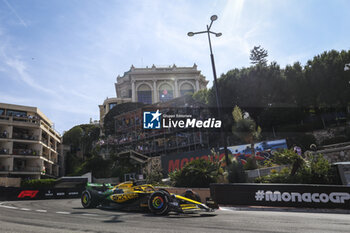 2024-05-26 - 81 PIASTRI Oscar (aus), McLaren F1 Team MCL38, action during the Formula 1 Grand Prix de Monaco 2024, 8th round of the 2024 Formula One World Championship from May 23 to 26, 2024 on the Circuit de Monaco, in Monaco - F1 - MONACO GRAND PRIX 2024 - FORMULA 1 - MOTORS