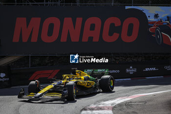 2024-05-26 - 81 PIASTRI Oscar (aus), McLaren F1 Team MCL38, action during the Formula 1 Grand Prix de Monaco 2024, 8th round of the 2024 Formula One World Championship from May 23 to 26, 2024 on the Circuit de Monaco, in Monaco - F1 - MONACO GRAND PRIX 2024 - FORMULA 1 - MOTORS