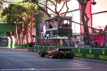 2024-05-26 - 16 LECLERC Charles (mco), Scuderia Ferrari SF-24, action, crossing the finish line, arrivee, during the Formula 1 Grand Prix de Monaco 2024, 8th round of the 2024 Formula One World Championship from May 23 to 26, 2024 on the Circuit de Monaco, in Monaco - F1 - MONACO GRAND PRIX 2024 - FORMULA 1 - MOTORS