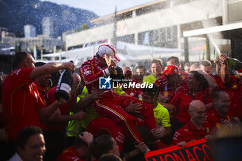 2024-05-26 - Scuderia Ferrari, team celebration, LECLERC Charles (mco), Scuderia Ferrari SF-24, portrait, victory during the Formula 1 Grand Prix de Monaco 2024, 8th round of the 2024 Formula One World Championship from May 23 to 26, 2024 on the Circuit de Monaco, in Monaco - F1 - MONACO GRAND PRIX 2024 - FORMULA 1 - MOTORS