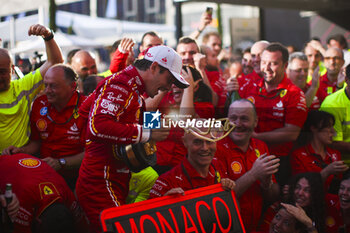 2024-05-26 - Scuderia Ferrari, team celebration, LECLERC Charles (mco), Scuderia Ferrari SF-24, portrait, victory during the Formula 1 Grand Prix de Monaco 2024, 8th round of the 2024 Formula One World Championship from May 23 to 26, 2024 on the Circuit de Monaco, in Monaco - F1 - MONACO GRAND PRIX 2024 - FORMULA 1 - MOTORS