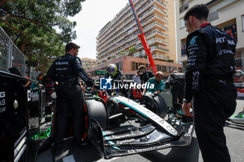 2024-05-26 - HAMILTON Lewis (gbr), Mercedes AMG F1 Team W15, starting grid during the Formula 1 Grand Prix de Monaco 2024, 8th round of the 2024 Formula One World Championship from May 23 to 26, 2024 on the Circuit de Monaco, in Monaco - F1 - MONACO GRAND PRIX 2024 - FORMULA 1 - MOTORS