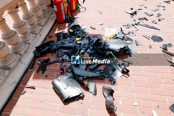 2024-05-26 - PEREZ Sergio (mex), Red Bull Racing RB20, debris, car part after a crash, accident, during the Formula 1 Grand Prix de Monaco 2024, 8th round of the 2024 Formula One World Championship from May 23 to 26, 2024 on the Circuit de Monaco, in Monaco - F1 - MONACO GRAND PRIX 2024 - FORMULA 1 - MOTORS