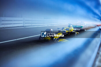 2024-05-26 - 81 PIASTRI Oscar (aus), McLaren F1 Team MCL38, action during the Formula 1 Grand Prix de Monaco 2024, 8th round of the 2024 Formula One World Championship from May 23 to 26, 2024 on the Circuit de Monaco, in Monaco - F1 - MONACO GRAND PRIX 2024 - FORMULA 1 - MOTORS