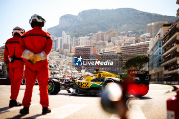 2024-05-26 - 81 PIASTRI Oscar (aus), McLaren F1 Team MCL38, action during the Formula 1 Grand Prix de Monaco 2024, 8th round of the 2024 Formula One World Championship from May 23 to 26, 2024 on the Circuit de Monaco, in Monaco - F1 - MONACO GRAND PRIX 2024 - FORMULA 1 - MOTORS